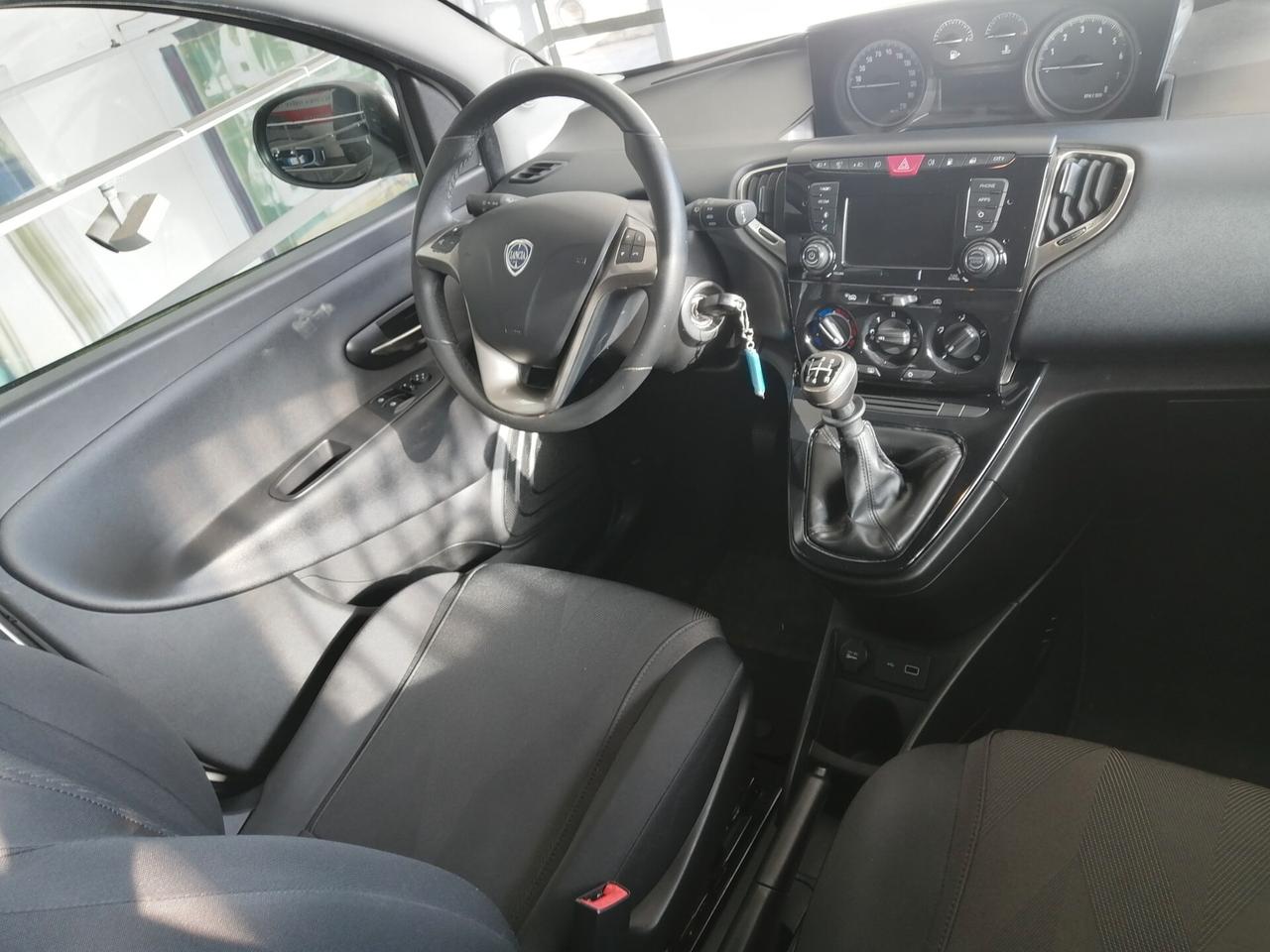 Lancia Ypsilon 1.2 69 CV GPL Ecochic Gold