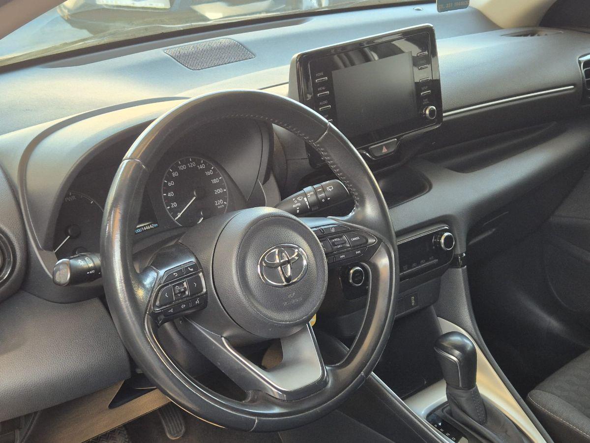 TOYOTA - Yaris - 1.5 Hybrid 5p. Business