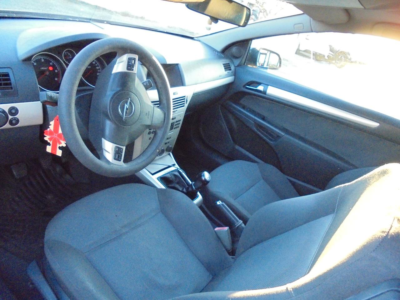 Opel Astra GTC 1.3 CDTI 3 porte Enjoy