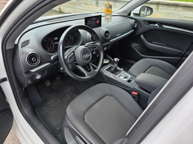 AUDI A3 SPB 1.6 TDI 116 CV Business