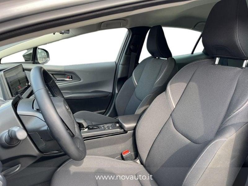 Toyota Prius Plug-in Hybrid Lounge