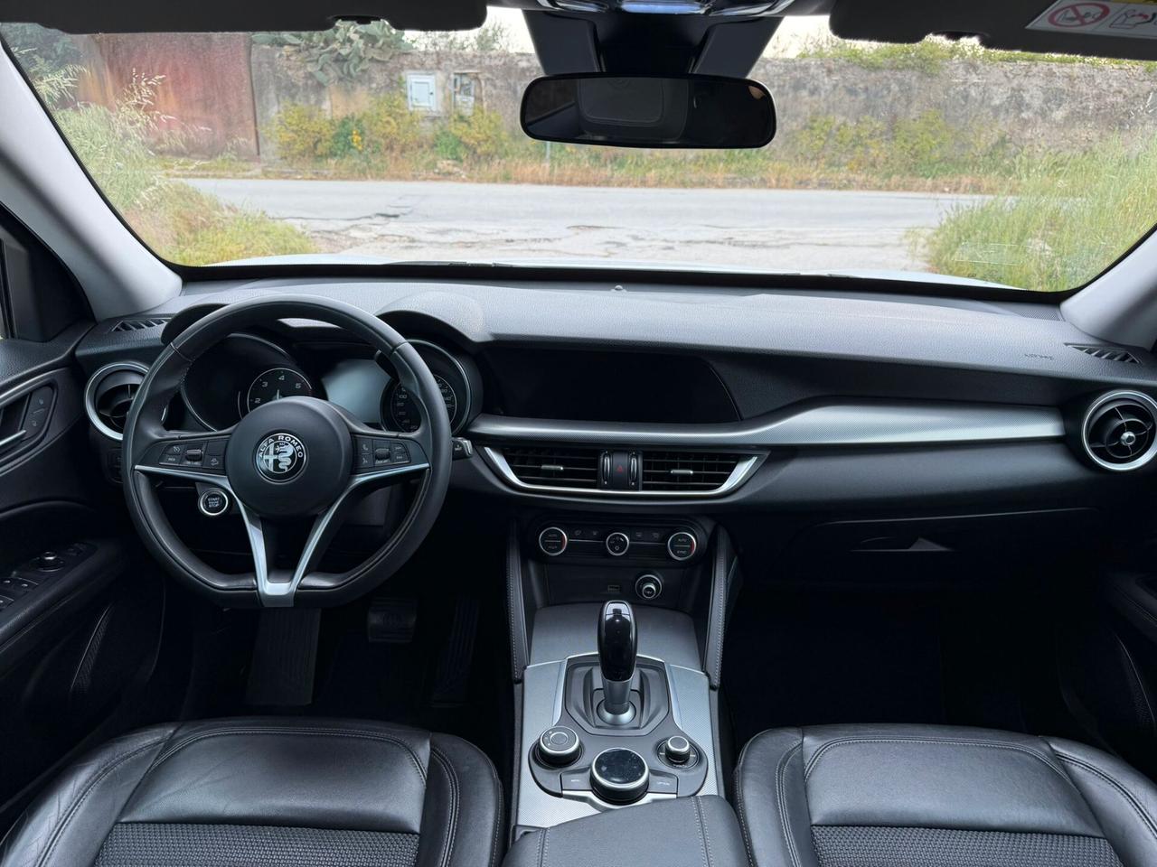 Alfa Romeo Stelvio 2.2 Turbodiesel 180 CV AT8 RWD Executive