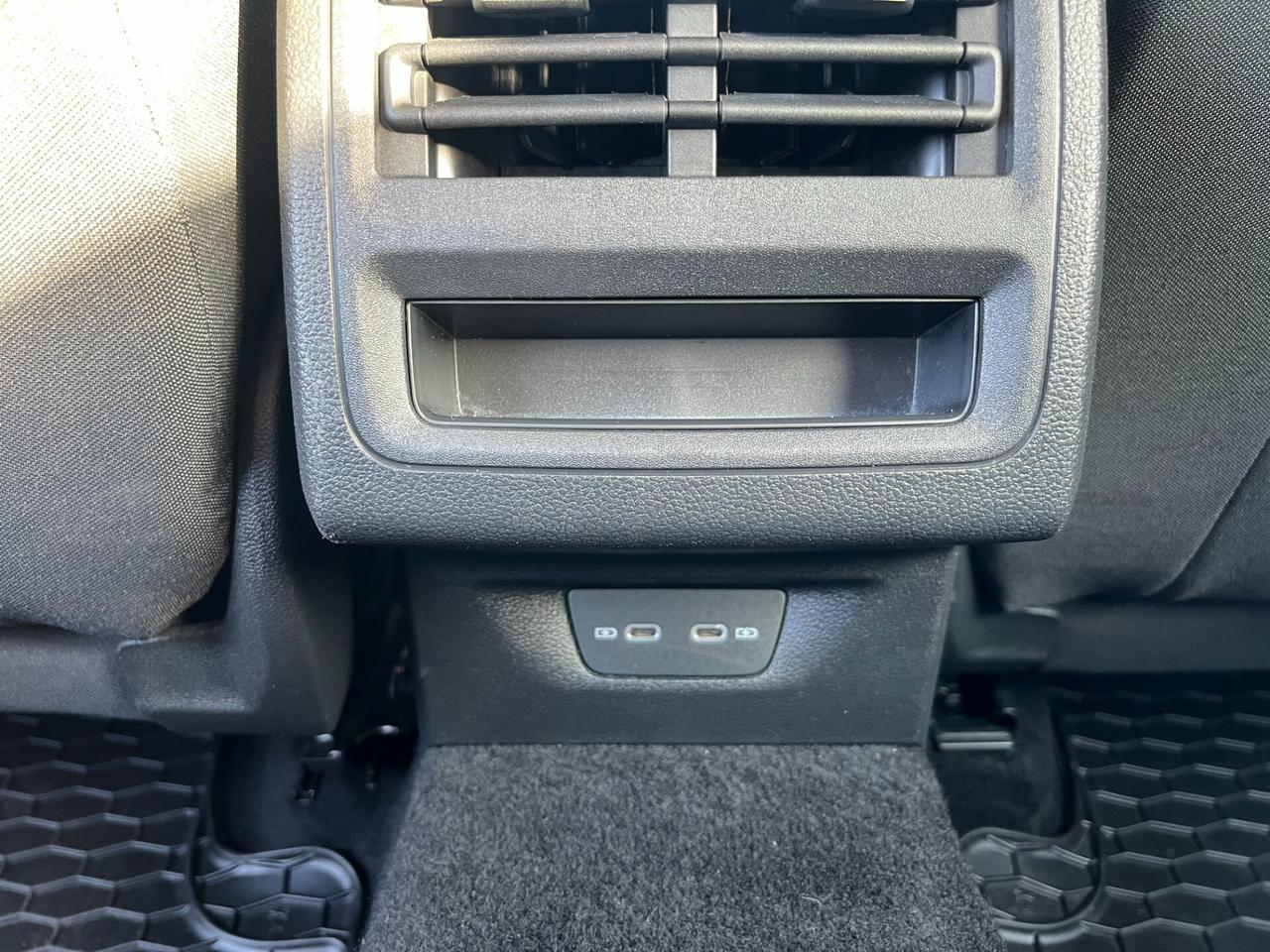 Volkswagen Golf 8 2.0 TDI 115 CV SCR Life