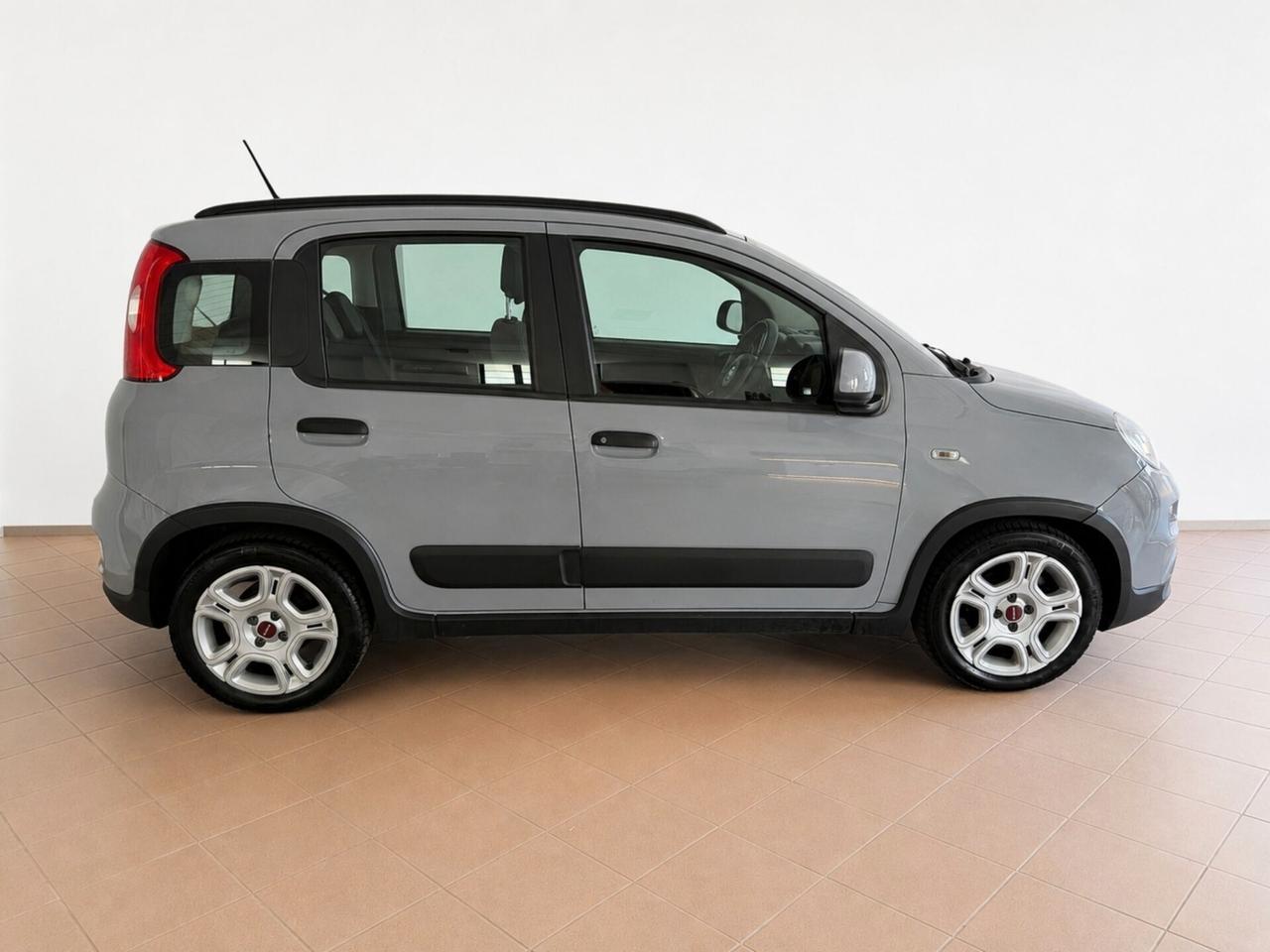 ---PROMO--- Fiat Panda 1.0 FireFly S&S Hybrid City Life
