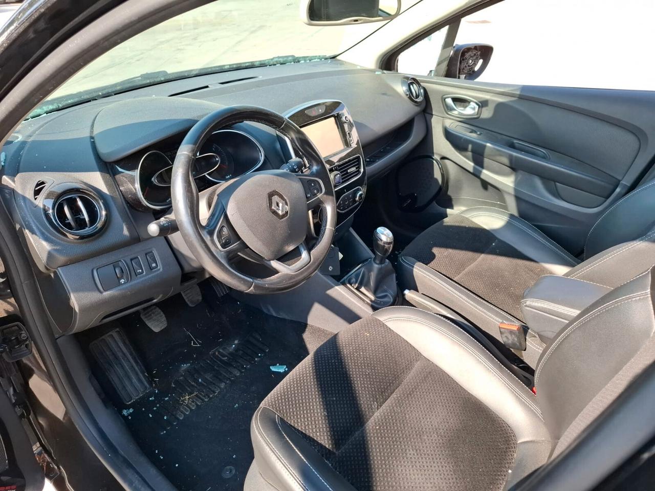Renault Clio 1.5 dCi 90CV - SINISTRATA