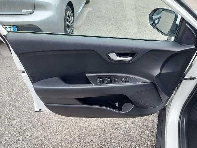 Kia Stonic 1.2 DPI Style TT