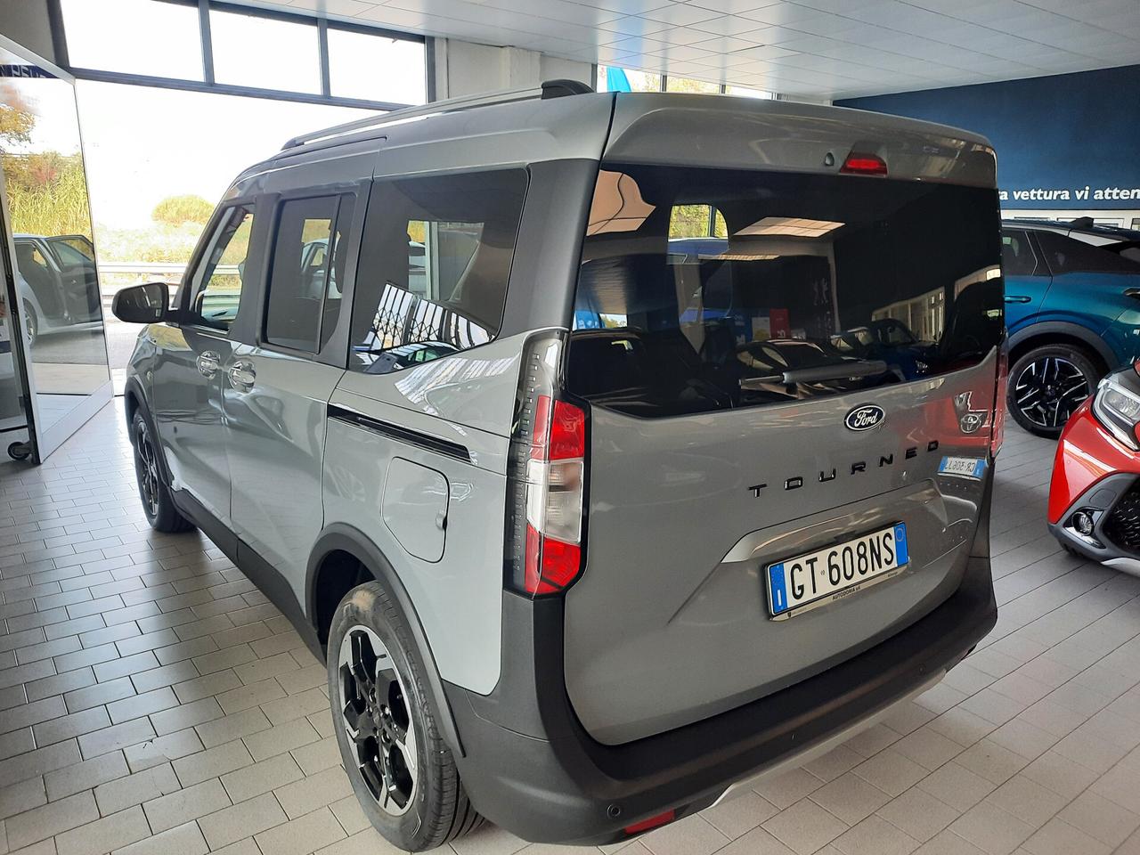Ford Tourneo Courier 1.0 EcoBoost Active