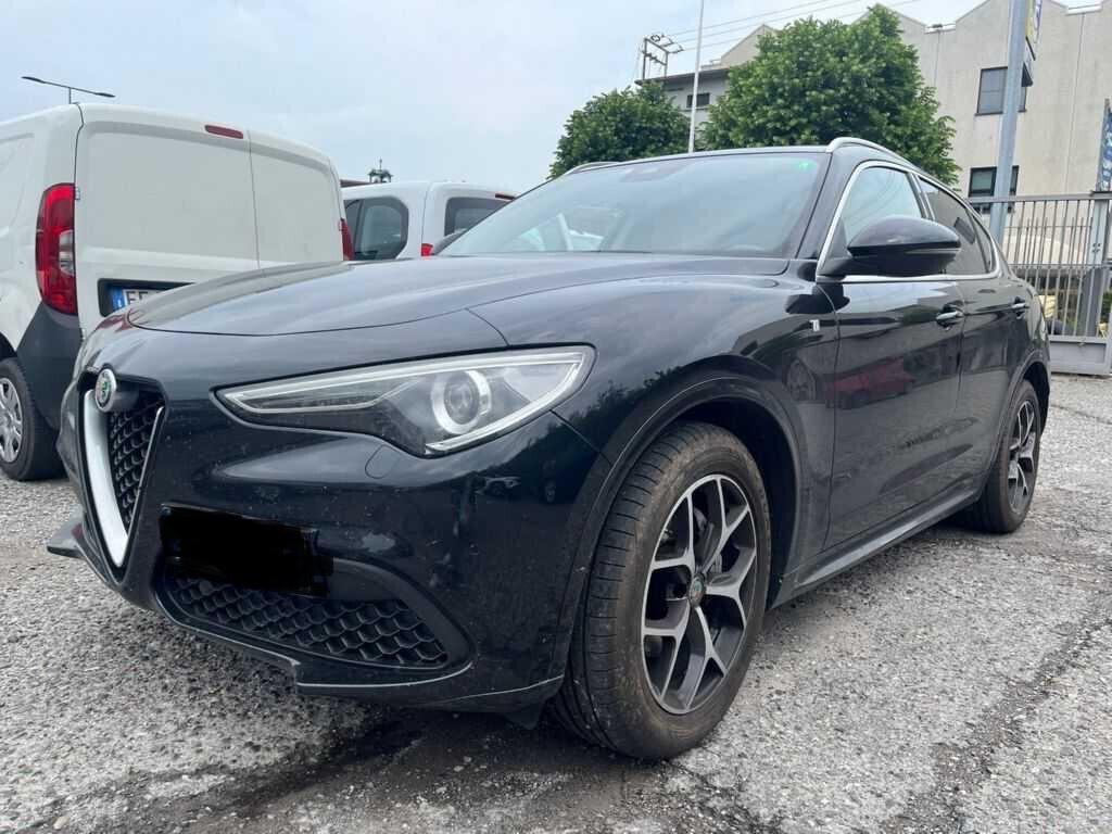 Stelvio 2.2 Turbodiesel 190 CV AT8 Q4 TI