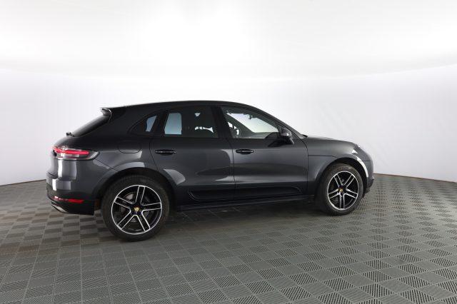PORSCHE Macan Macan
