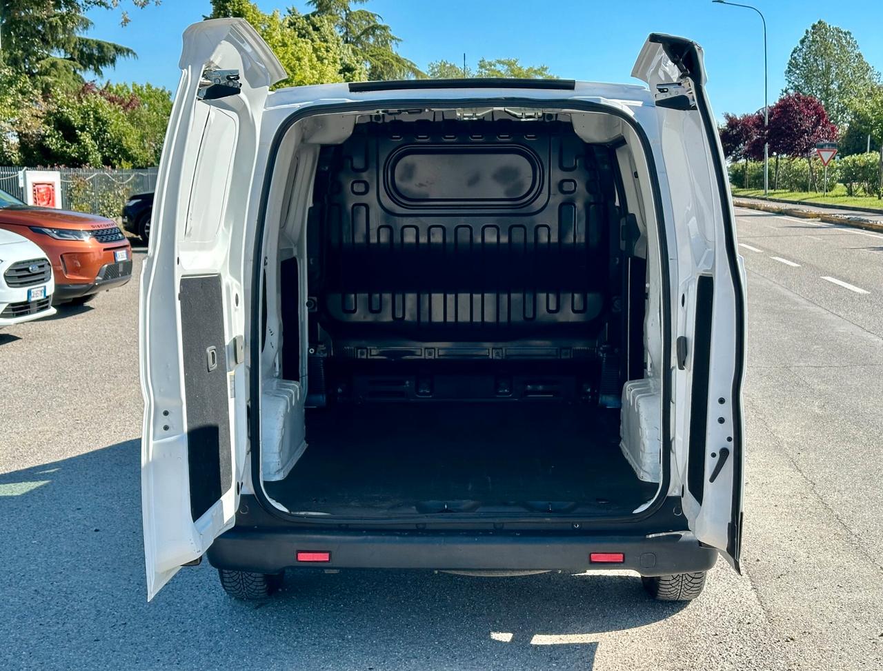 Nissan Evalia EV 2.Zero