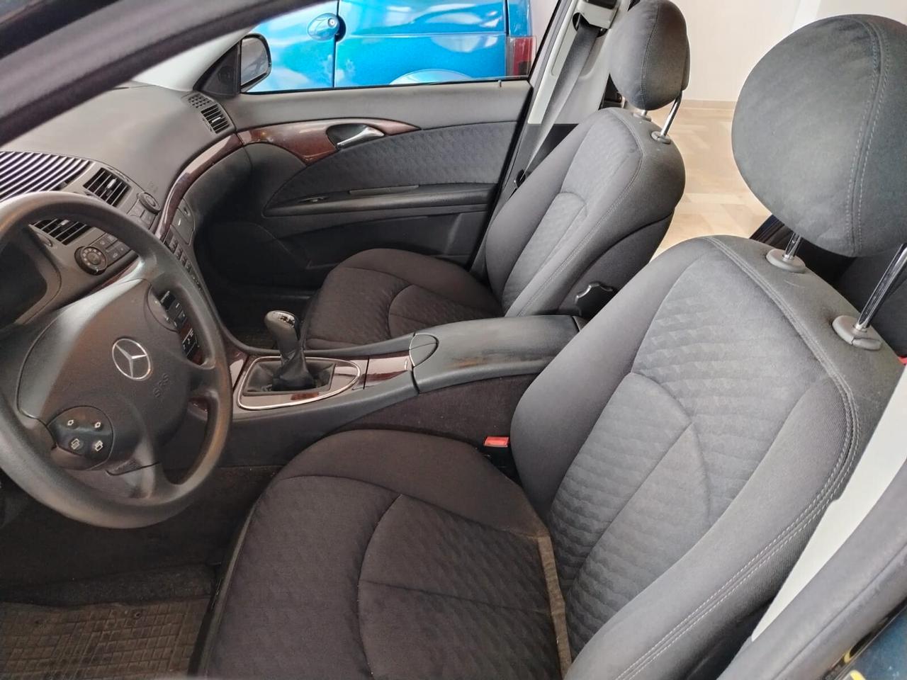 Mercedes-benz E 220 CDI cat Avantgarde