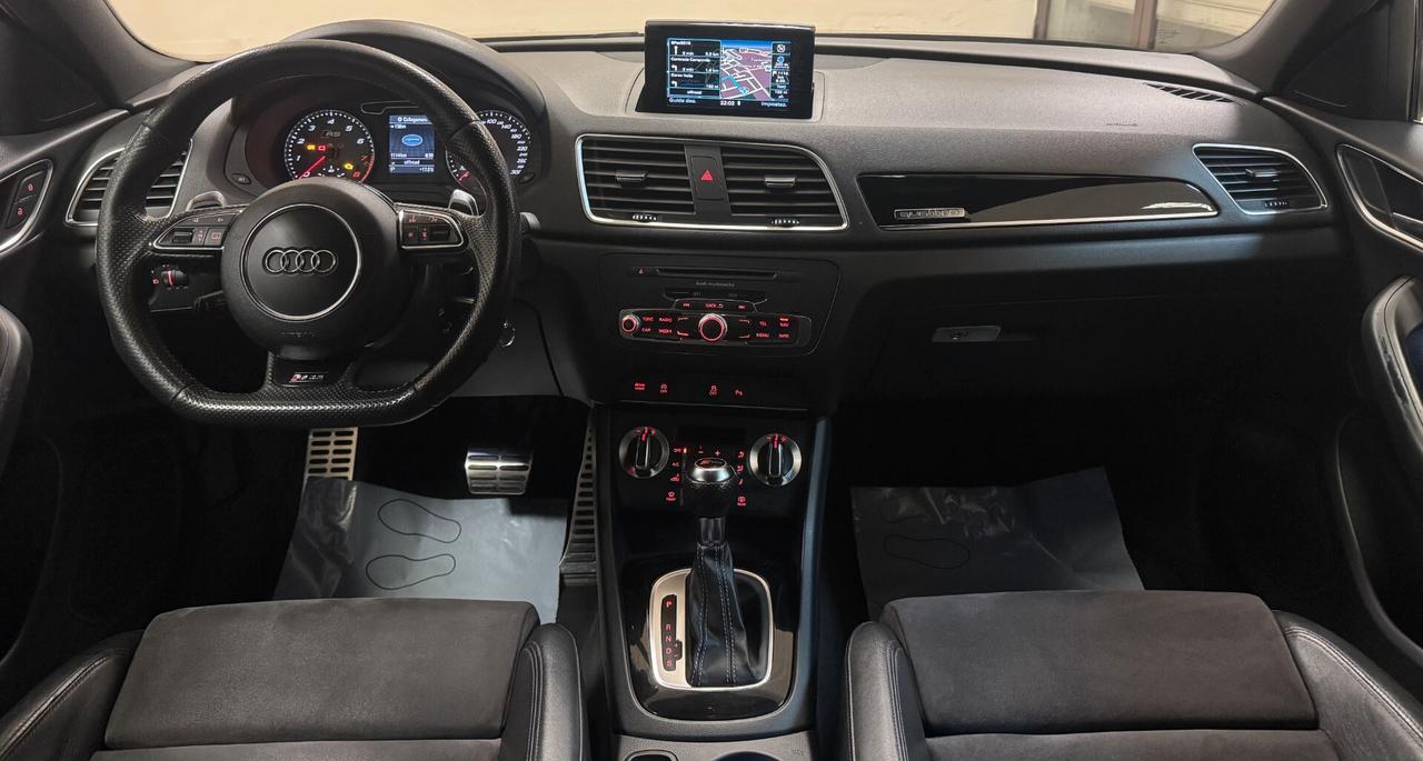 Audi Q3 RS 2.5 TFSI quattro S tronic