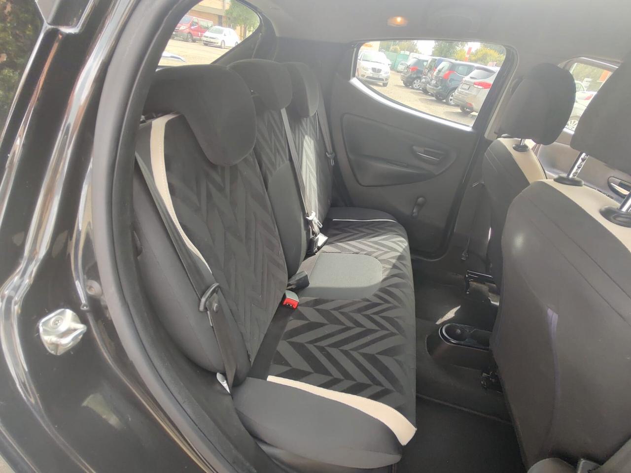 Lancia Ypsilon 1.2 69 CV 5 porte Gold, BENZINA, OK NEOPATENTATI, GARANZIA L.12 MESI