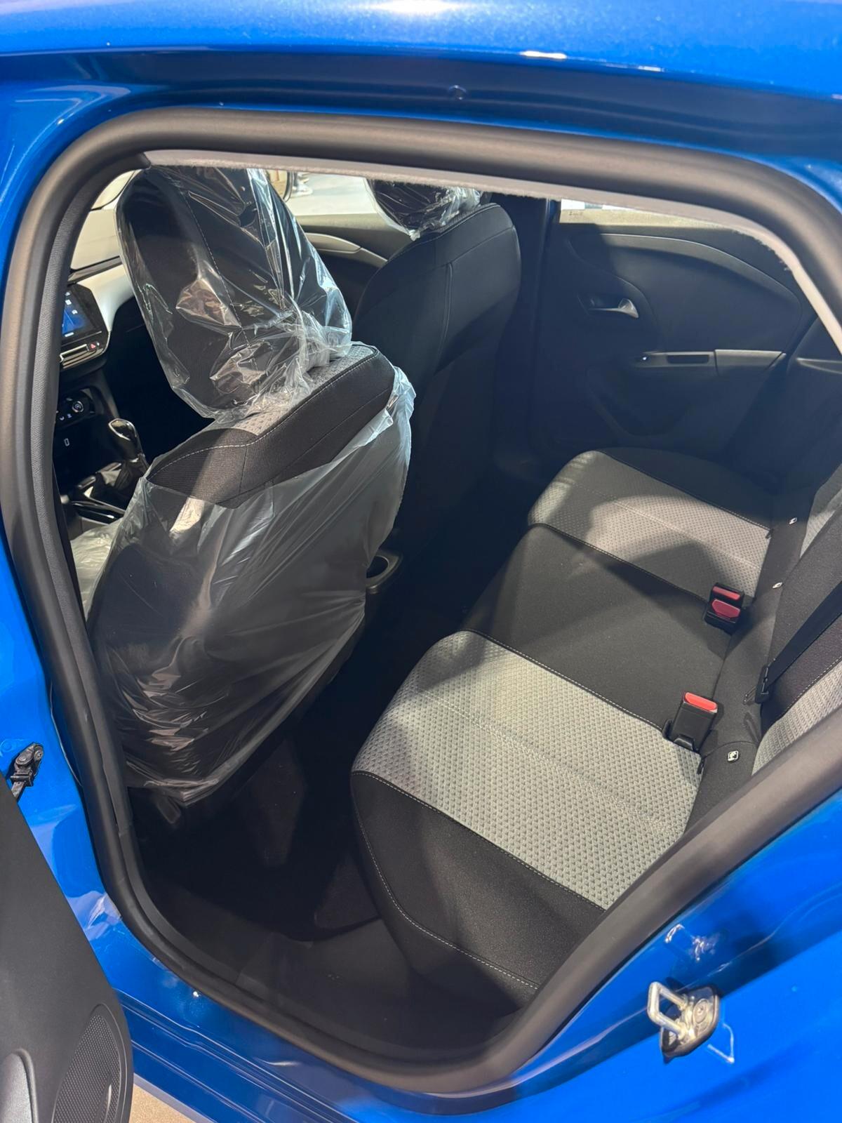 Opel Corsa 1.2 EDITION 5M.