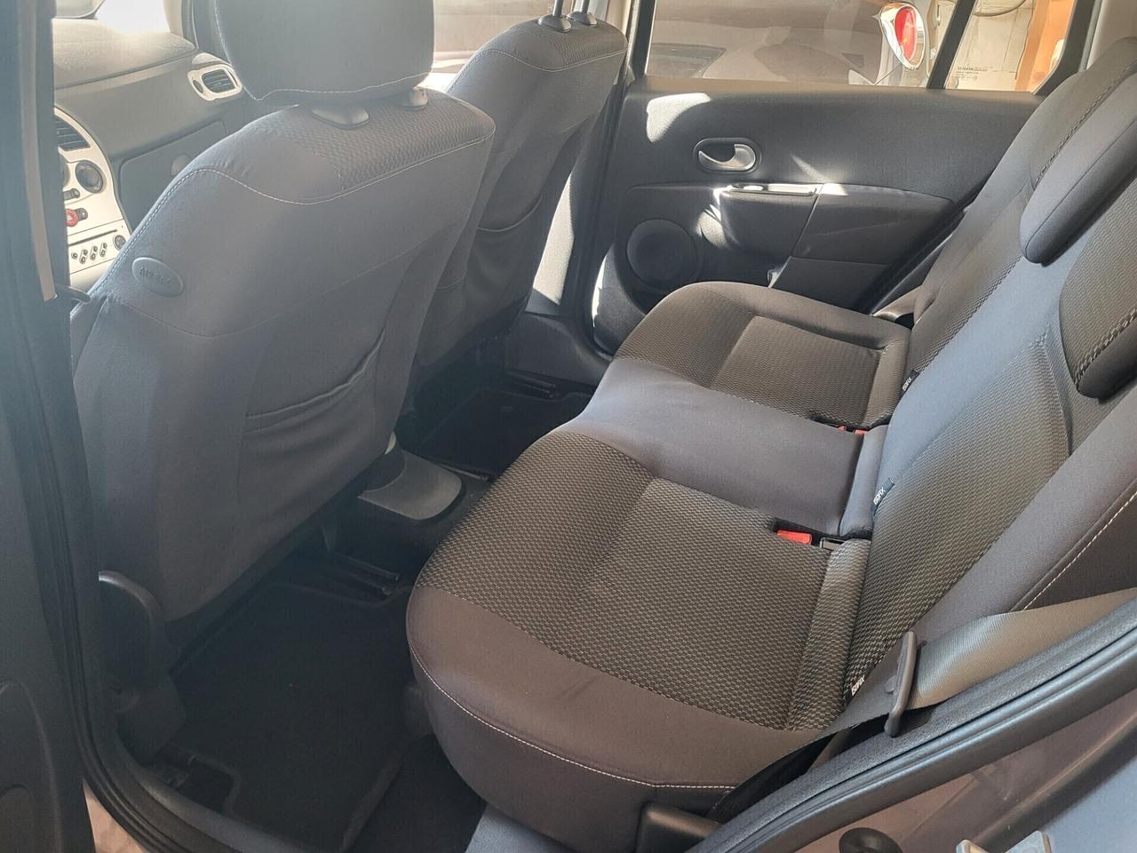 Renault Modus Grand 1.2 16V Dynamique