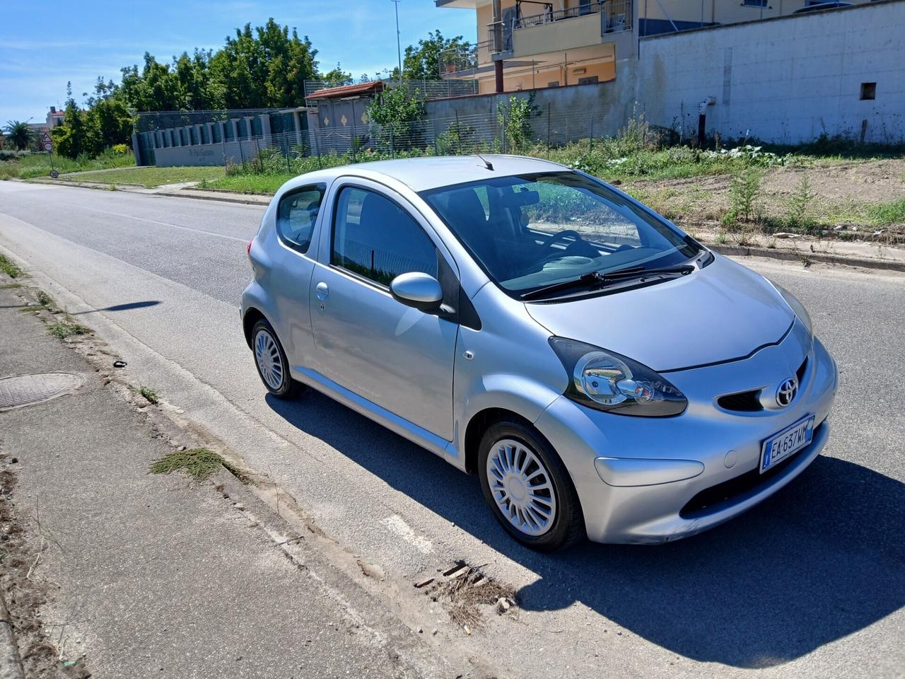 Toyota Aygo 1.0 12V VVT-i 3 porte Sol anno 2008