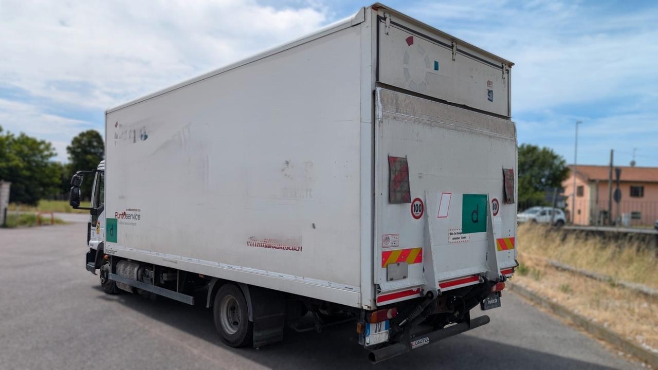 IVECO EUROCARGO 75 - 210