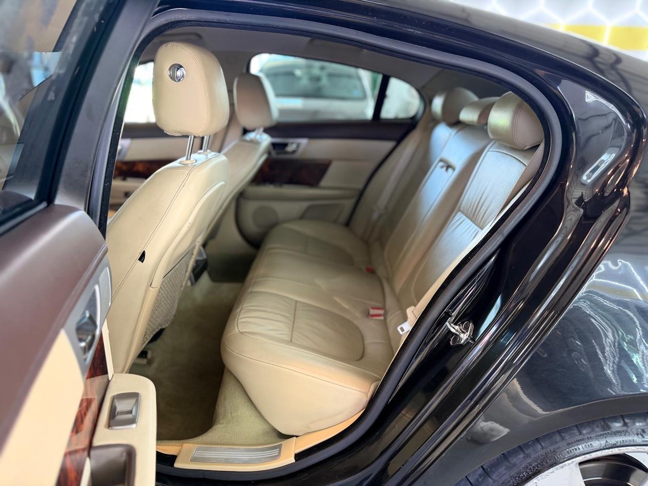 Jaguar XF 3.0 DS V6 275CV 2012