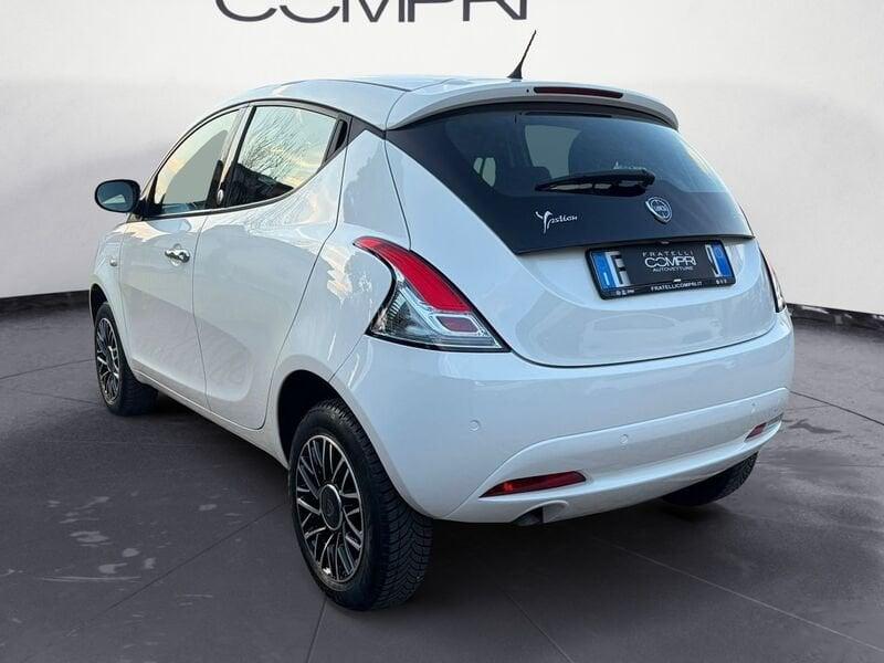 Lancia Ypsilon 0.9 Twinair 70cv metano Ecochic Gold