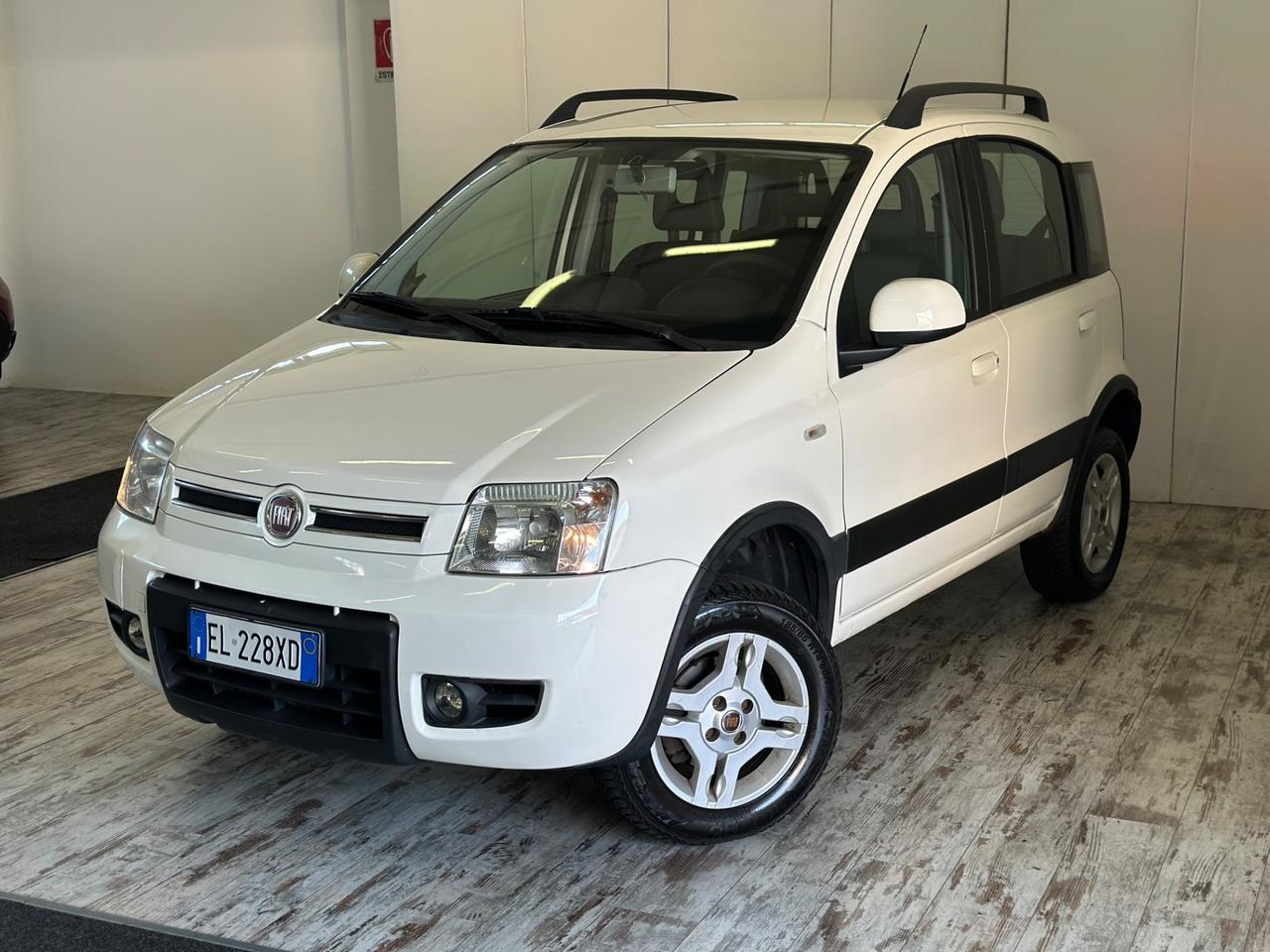 Fiat Panda 1.3 MJT 16V DPF 4x4 Climbing
