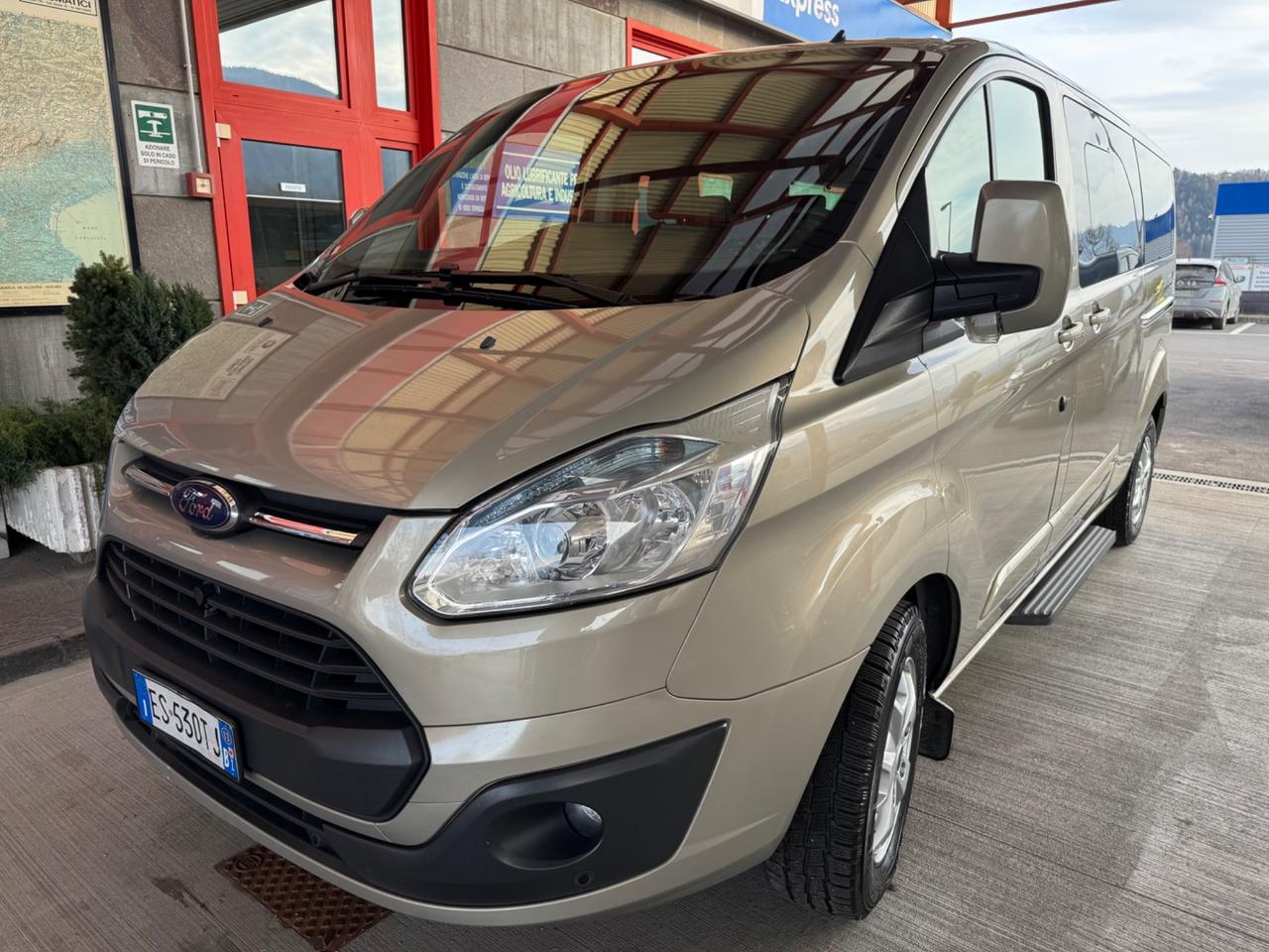 Ford Tourneo Custom Tourneo Custom 300 2.2 TDCi 155CV PL Titanium