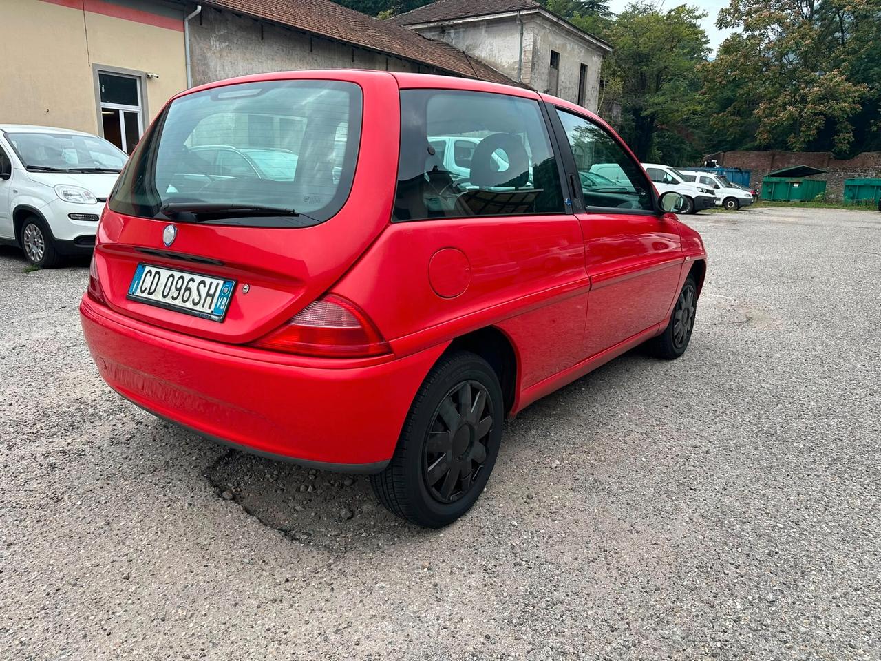 Lancia Y 1.2i cat LS
