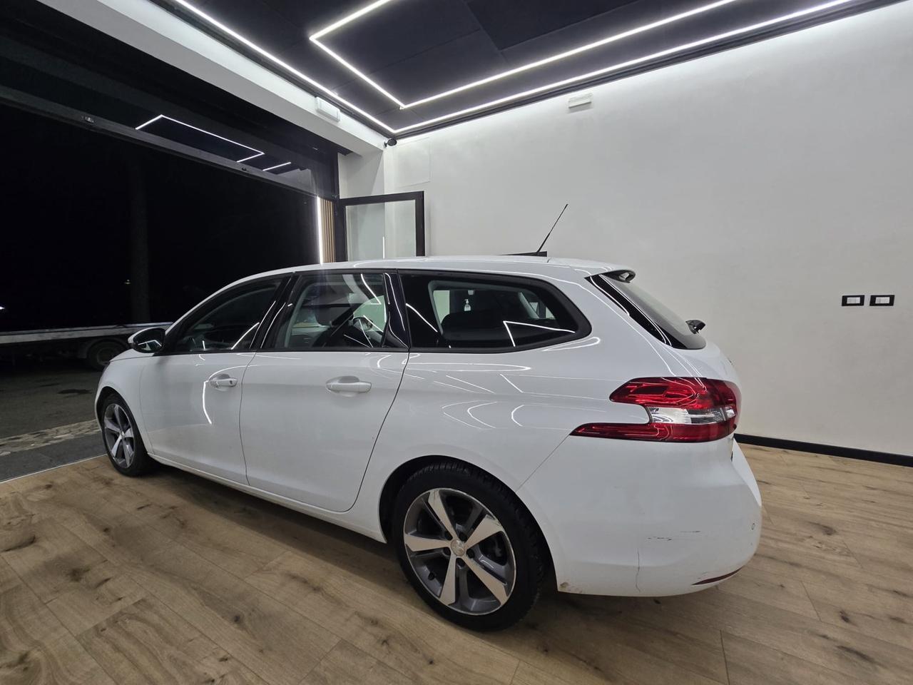 Peugeot 308 BlueHDi 120 S&S SW Business