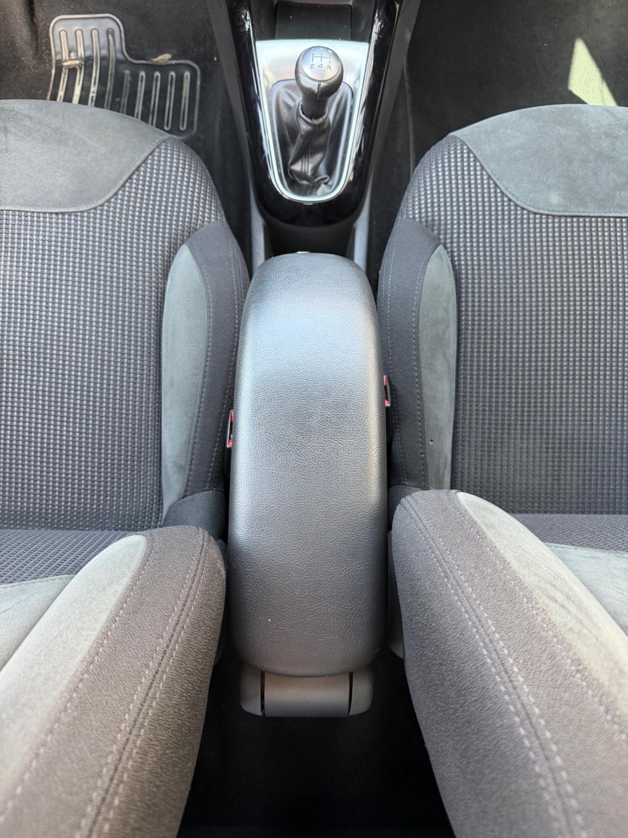Citroen C3 1.4- GPL- Tagliandata-Neopatentati- GARANZIA 12mesi