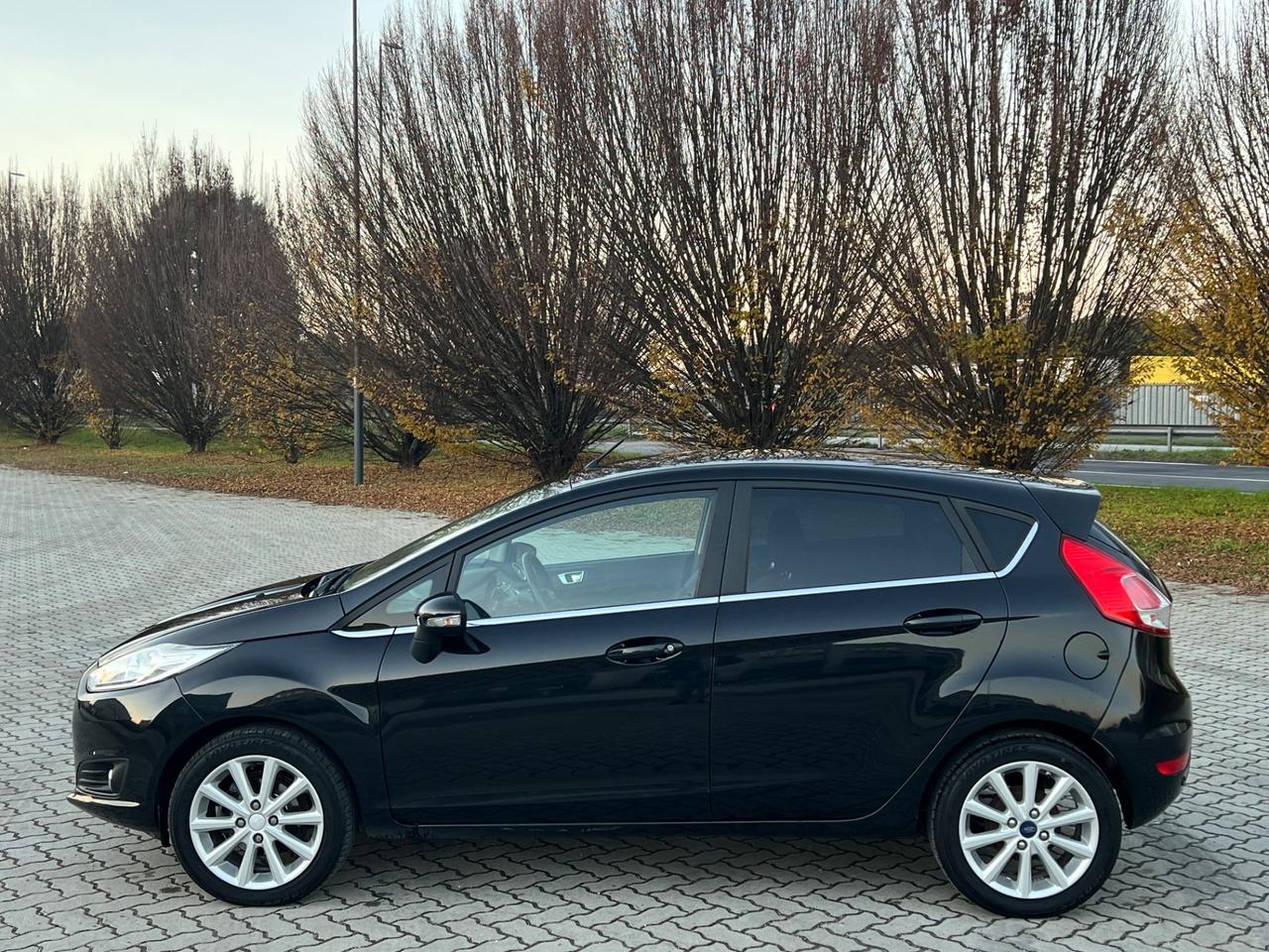 Ford Fiesta 1.4 5p. Bz.- GPL Titanium