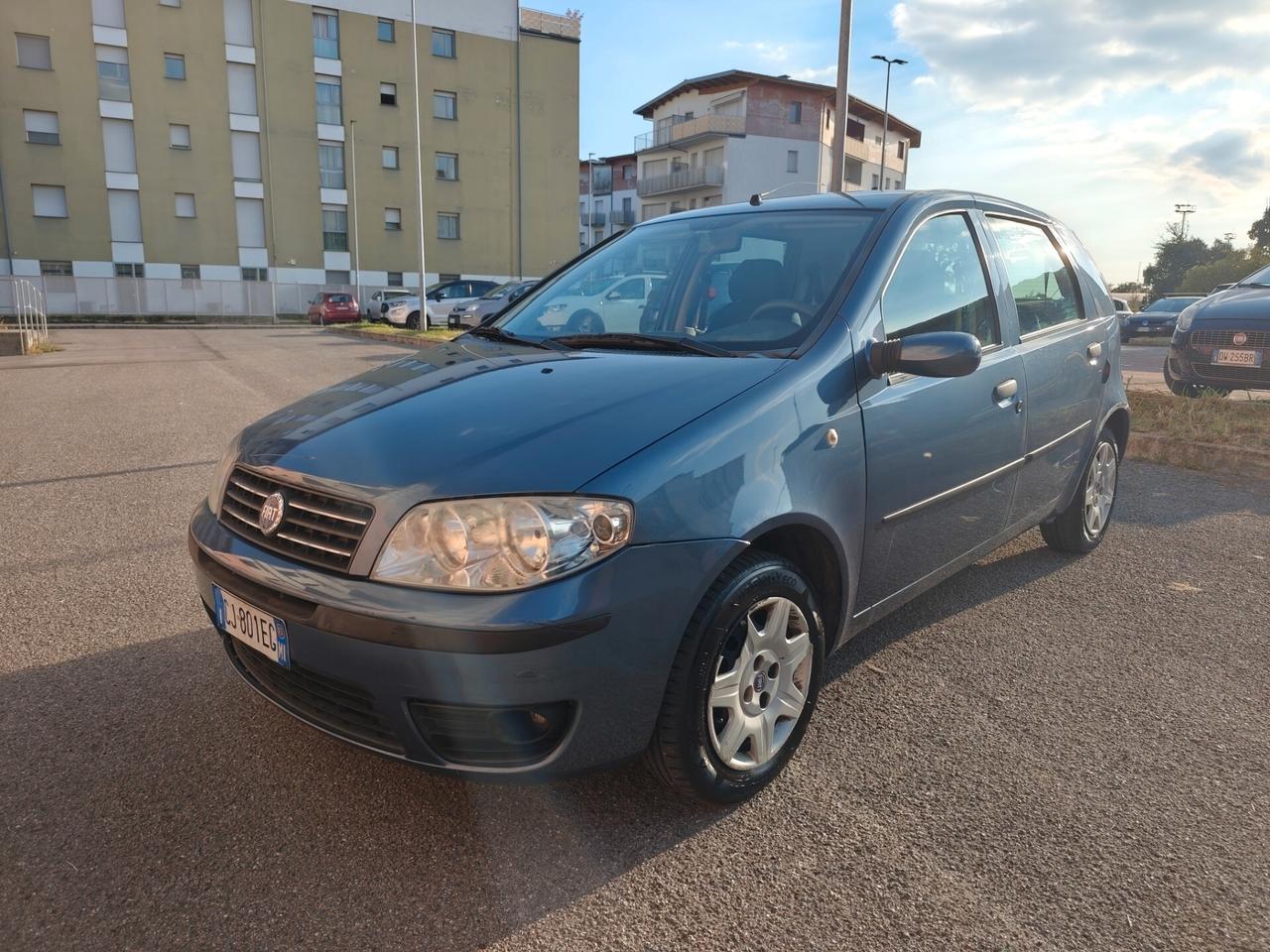Fiat Punto 1.2 Benz 16V 5 porte 80 CV