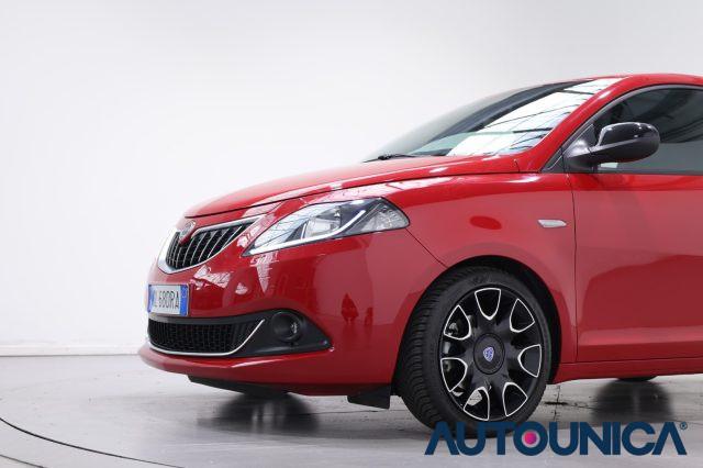 LANCIA Ypsilon 1.0 FIREFLY 5 PORTE S&S HYBRID GOLD FARI LED