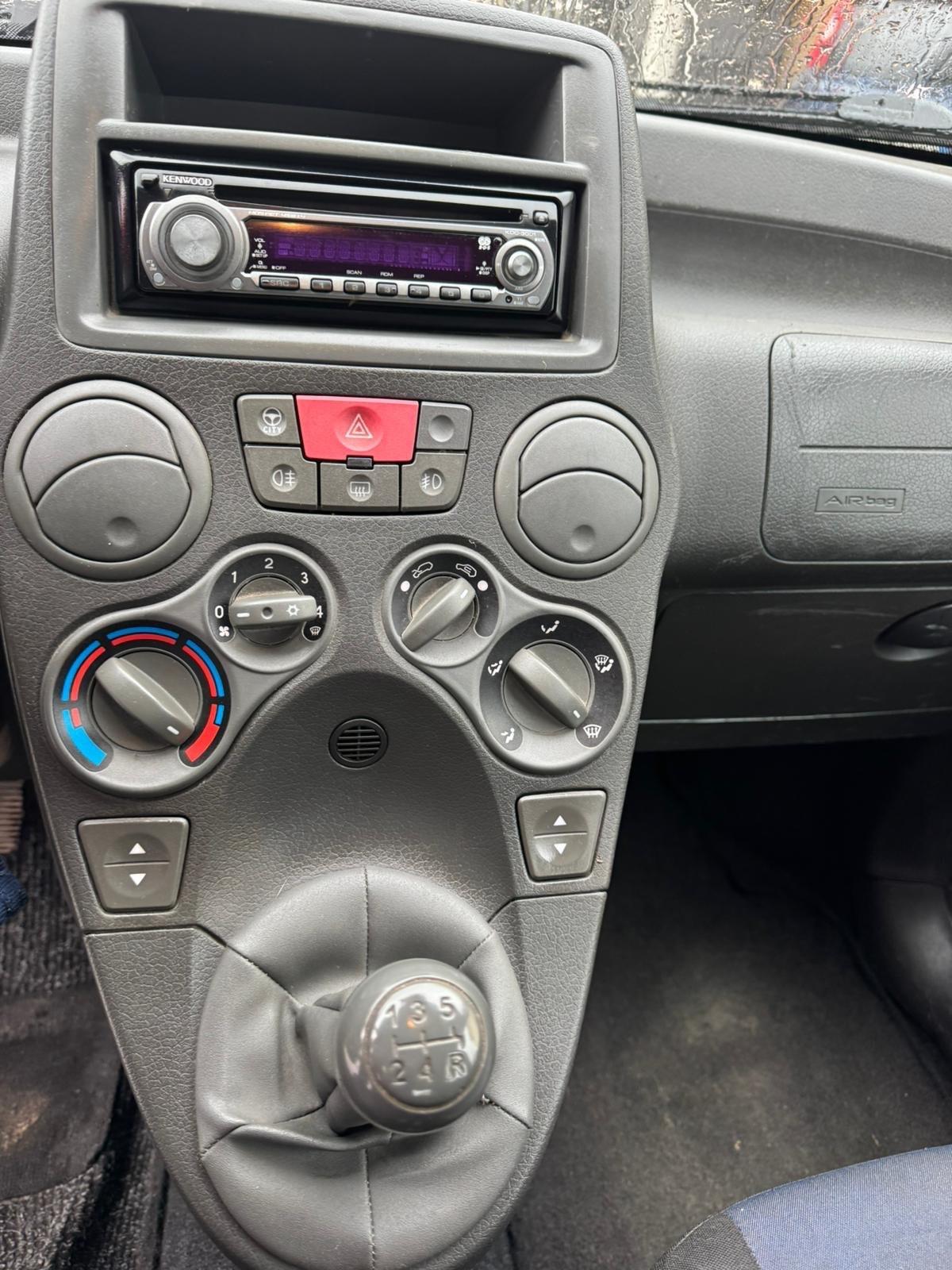 Fiat Panda 1.4 Active Natural Power ok neopatentati