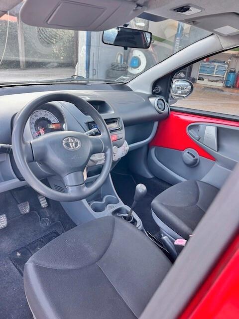 Toyota Aygo 1.0 12V VVT-i 3 porte Sol GPL