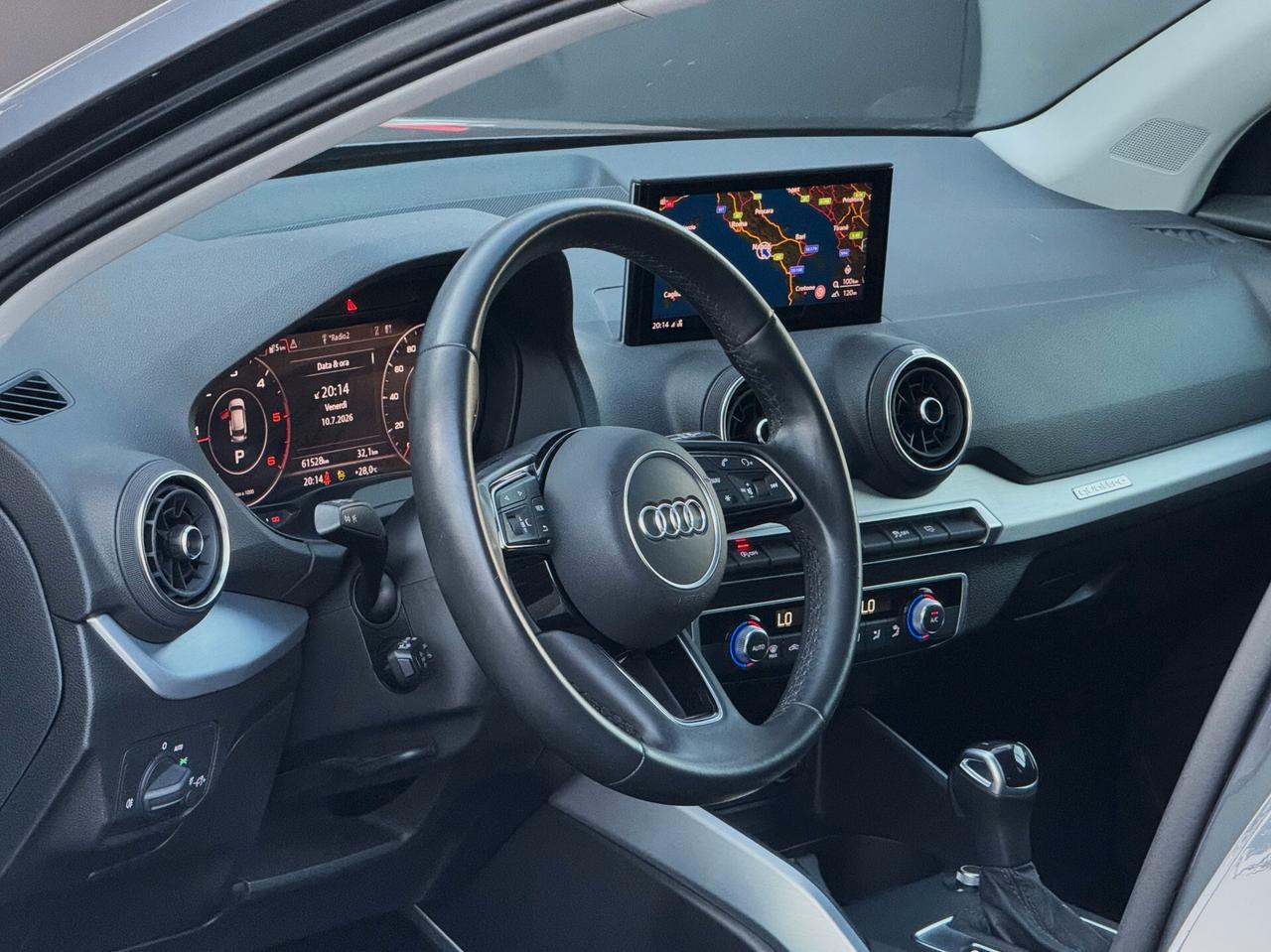 Audi Q2 35 TDI S line Quattro S-tronic 150CV COCKPIT