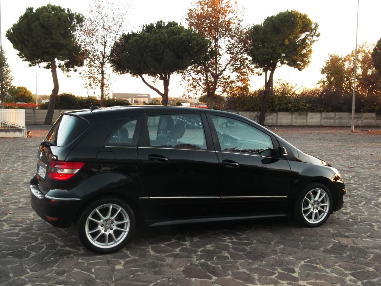 Mercedes B 180 CDI Automatic Full 2011