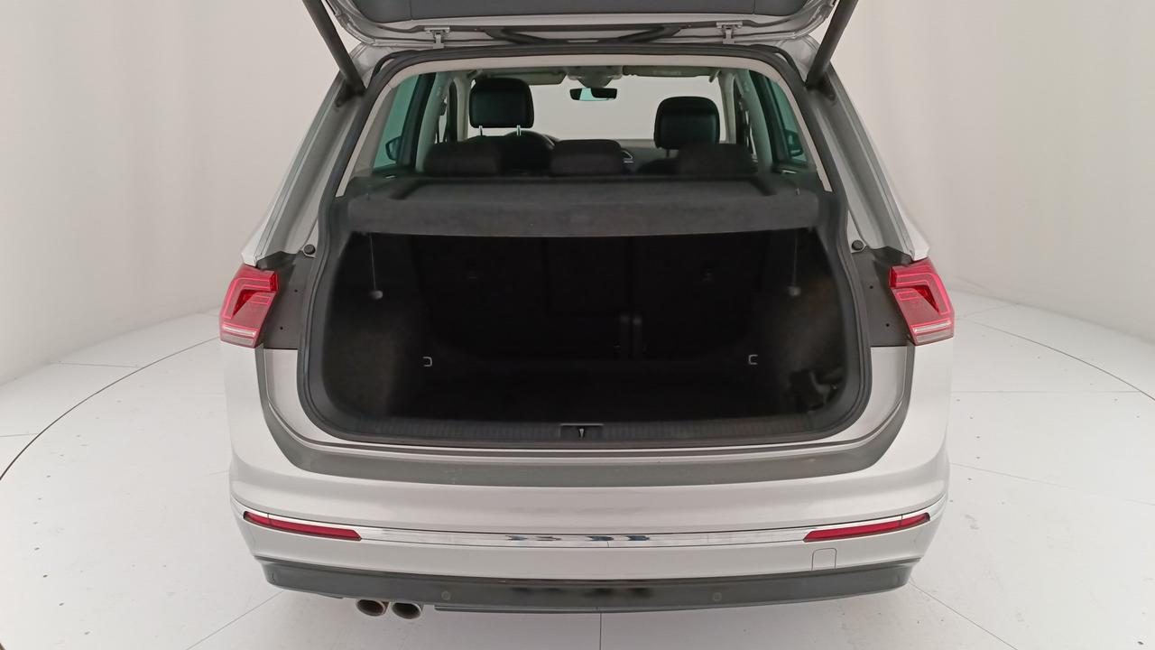 VOLKSWAGEN Tiguan 2.0 tdi Advanced R-Line Exterior Pack 4motion 190cv dsg