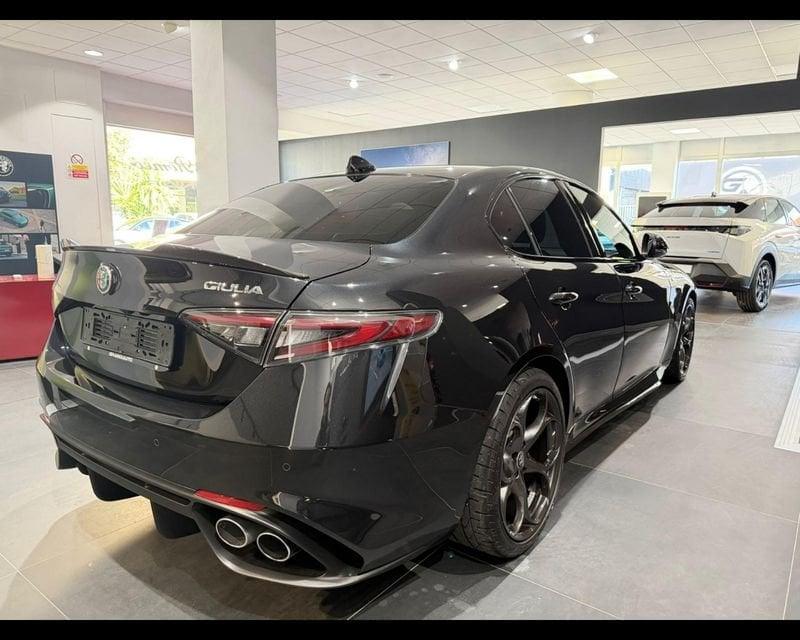 Alfa Romeo Giulia 2.9 V6 Quadrifoglio 520cv auto