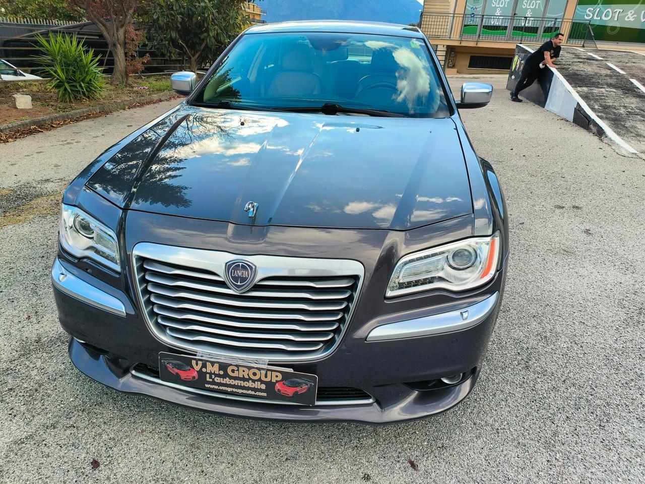 Lancia Thema 3.0 V6 Multijet II 239 CV Platinum