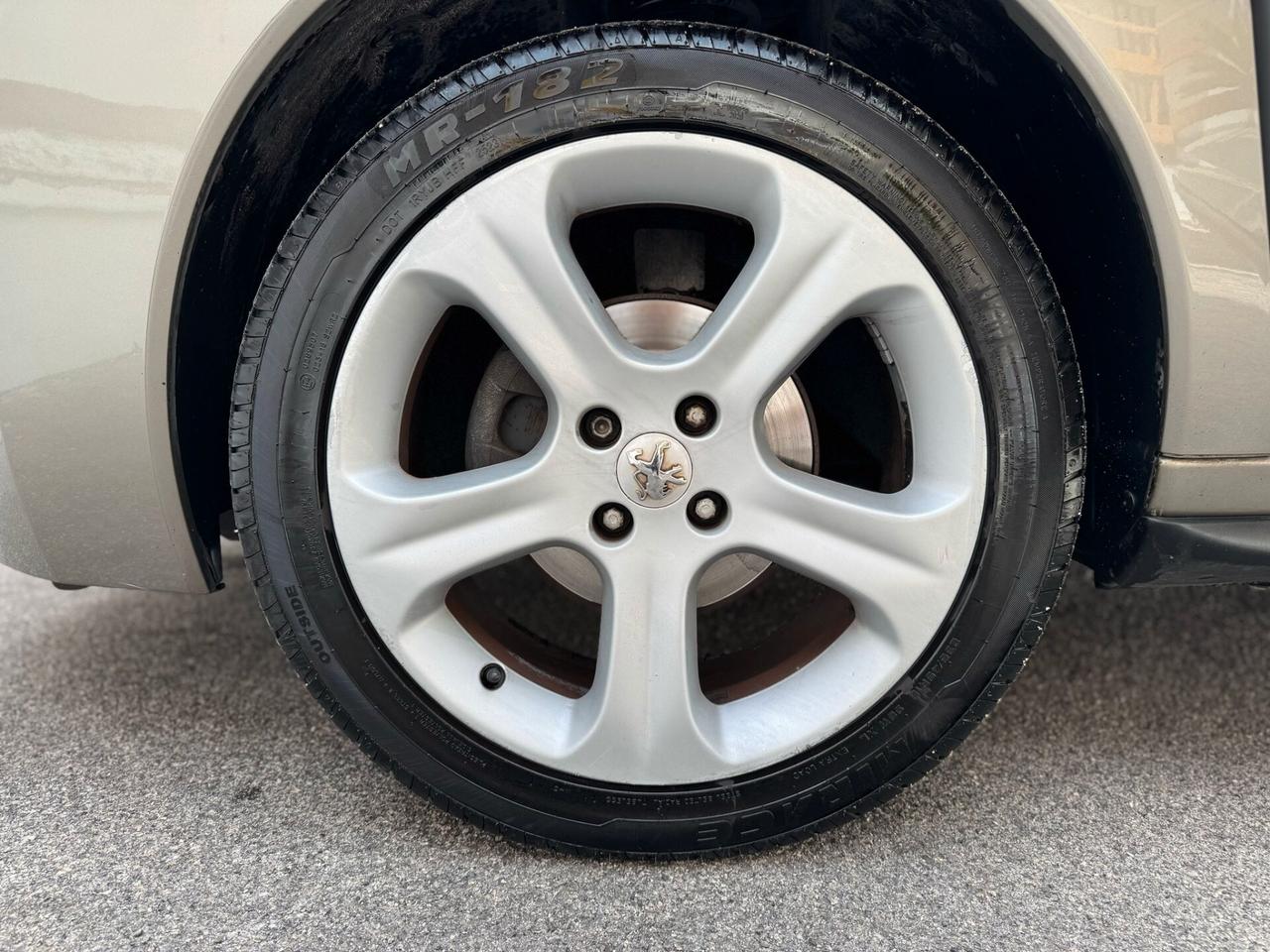 Peugeot 3008 1.6 HDi 110CV Outdoor