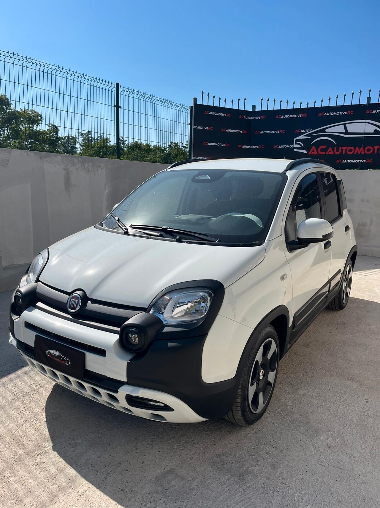 Fiat Panda 1.0 FireFly S&S Hybrid Pandina