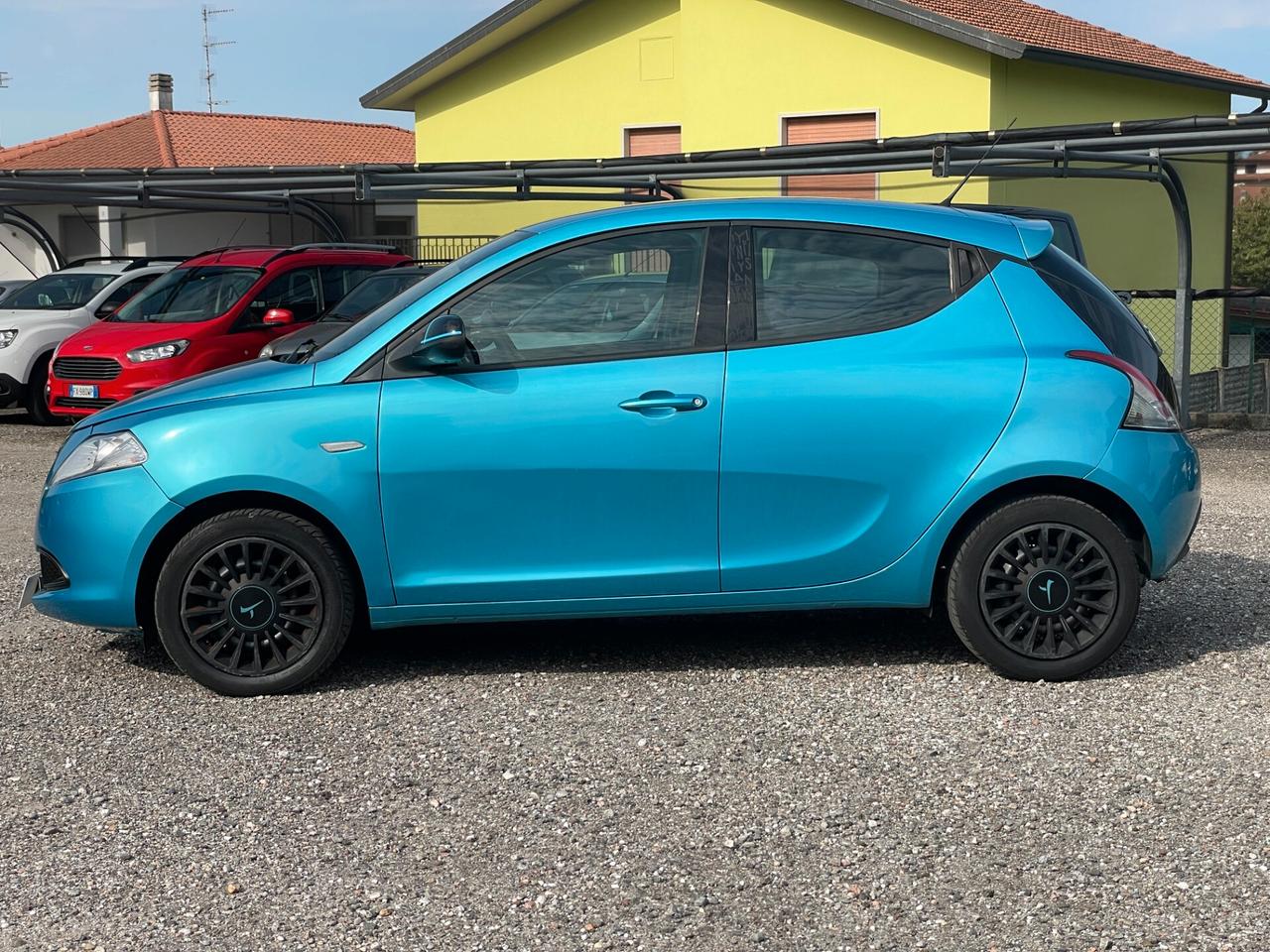 Lancia Ypsilon 1.2 69 CV 5 porte Elefantino
