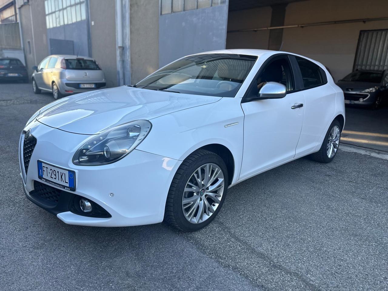 Alfa Romeo Giulietta 1.4 Turbo GPL NEOPATENTATI