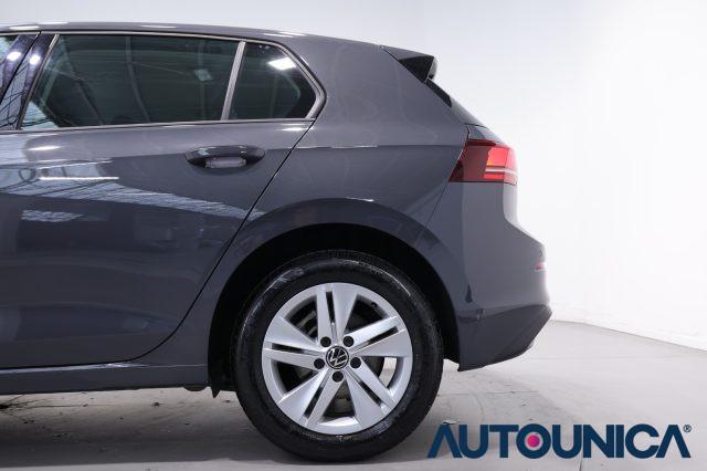 VOLKSWAGEN Golf 2.0 TDI 115 CV SCR LIFE FARI LED