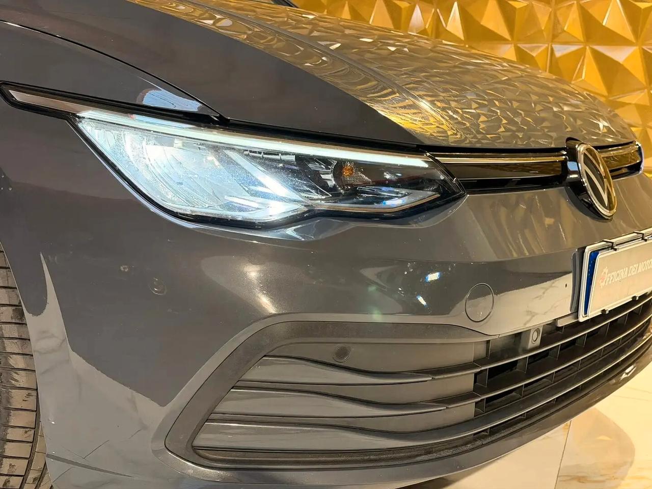 Volkswagen Golf 2.0 TDI 150 CV DSG SCR R-Line