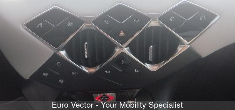 DS DS 3 Crossback BlueHDi 100 So Chic