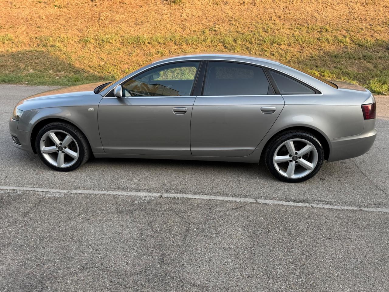 Audi A6 2.4 V6. G p L