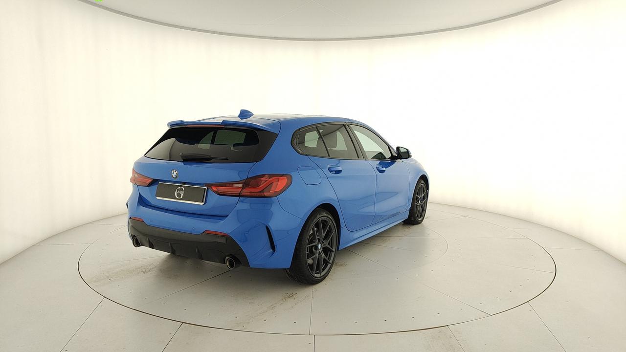 BMW Serie 1 F40 - 118d Msport auto