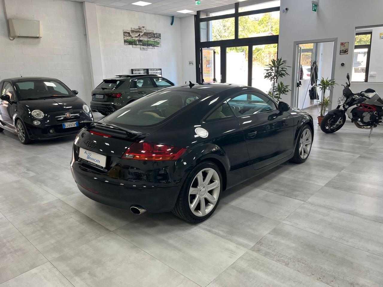 Audi TT 3.2 V6 quattro dsg