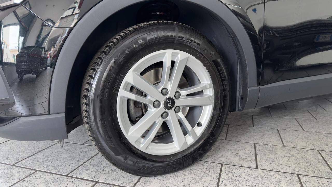 Audi Q3 35 TDI S tronic Business