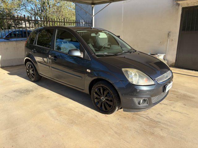 FORD Fiesta 1.2 16V 5p. NEOPATENTATI OK DISTRIBUZIONE P CONSEG